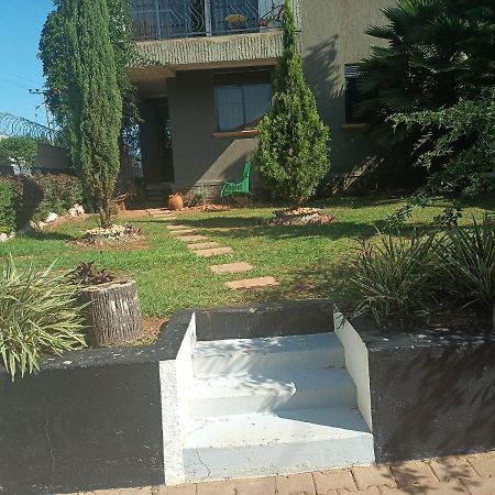 Jacuzzi City Home Kampala Eksteriør billede